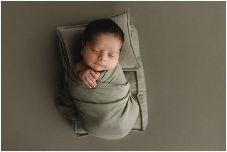 newborn photography nashville, newborn portrait studio near me, professional baby photos