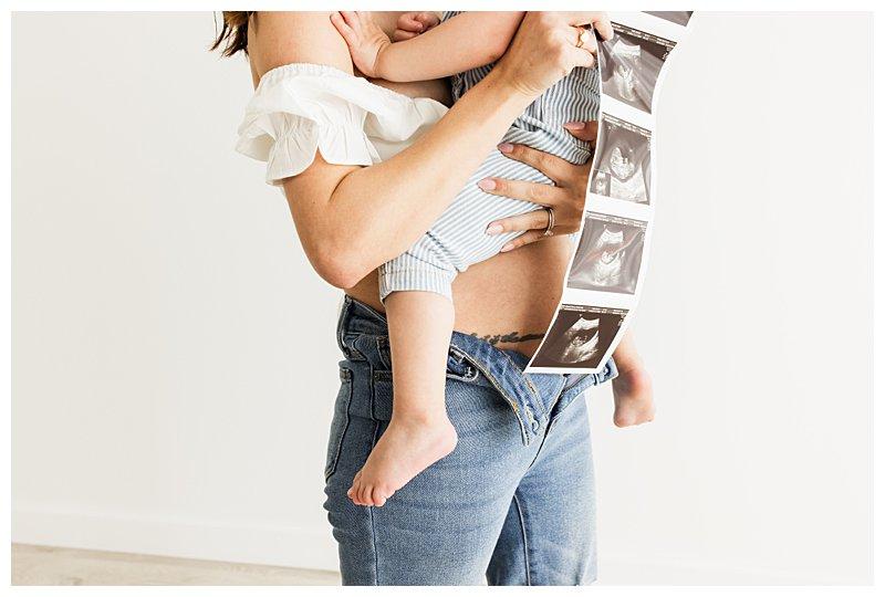 2D Ultrasound Experience + Baby Announcement Photo Shoot Nashville TN